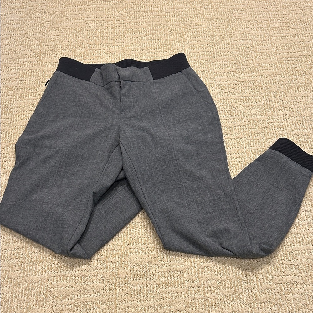 EUC Athleta Gray Wool Jogger pants - size 4